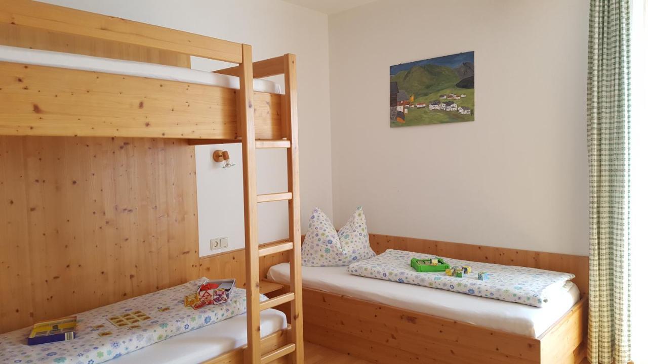 Bauernhof Ober Apartment Birnbaum Bagian luar foto